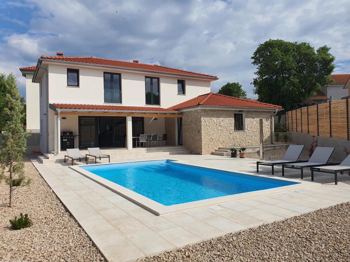 Villa Zora Rasopasno 외부 사진